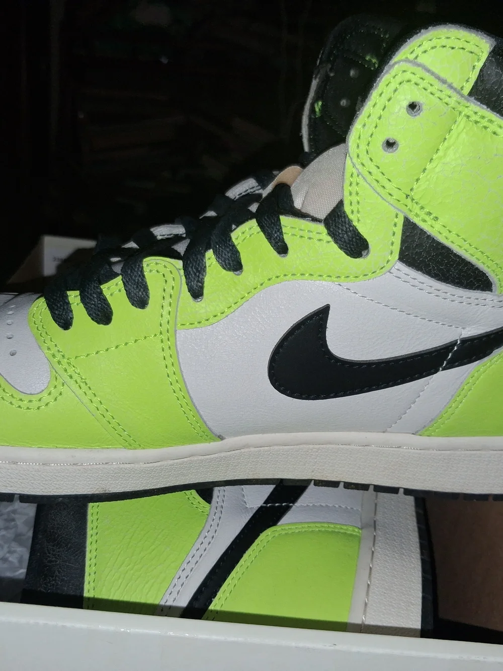 Jordan Air Jordan 1 Retro High OG Volt/Black/White With Orginal Box